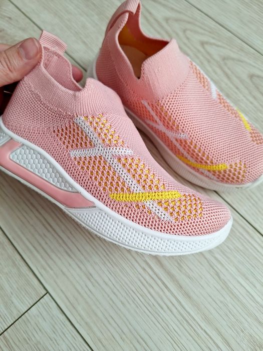 Макасіни Кросівки Капчики для дівчинки 28 розмір