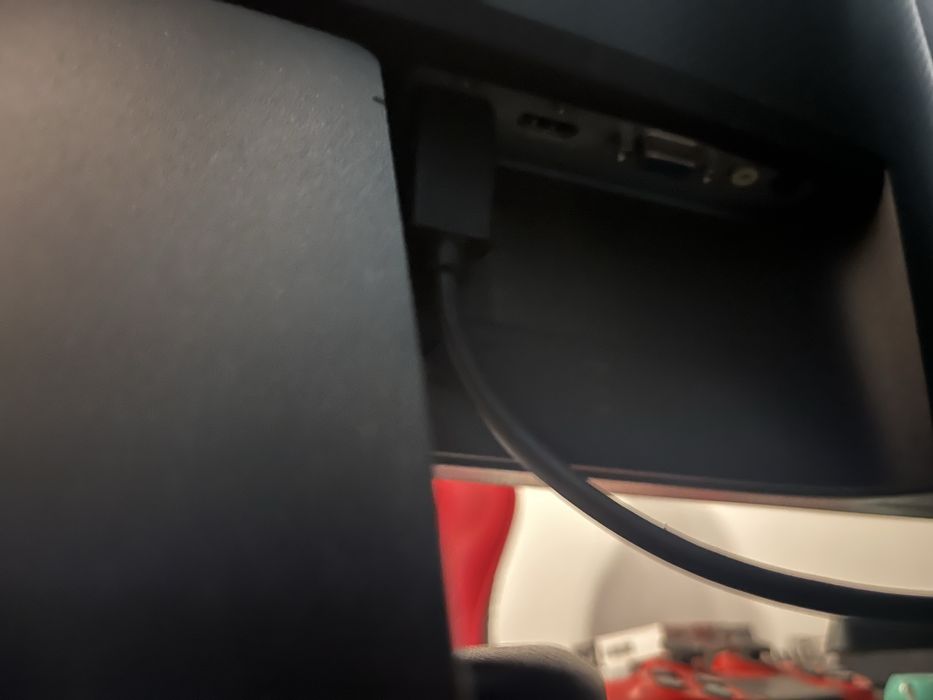 AOC Monitor, 24"64751404045697122