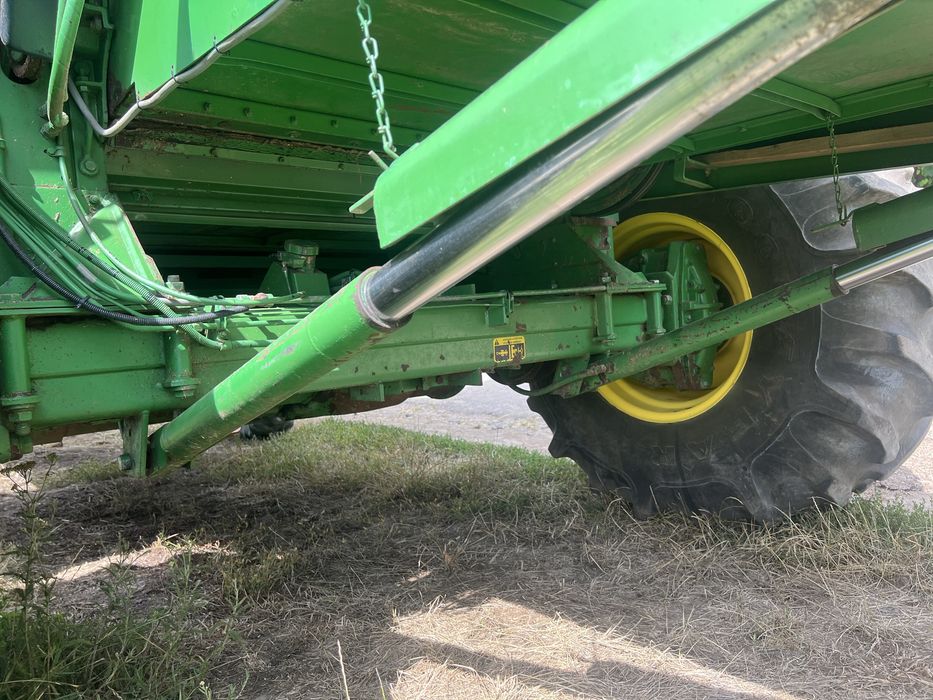 Свіжий комбайн John Deere 1075 в максимальній комплектації
