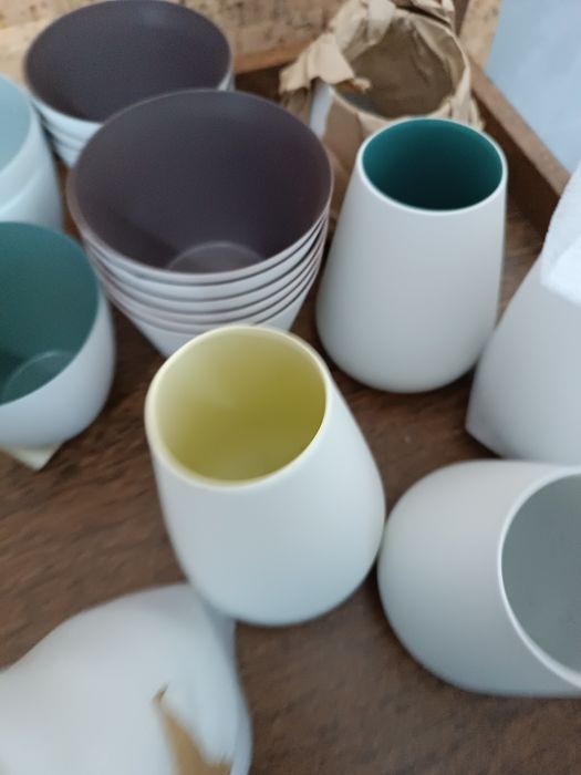 (Promo NATAL) Caixa com porcelanas variadas