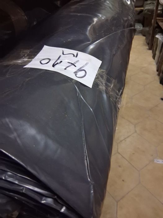 Plastico grosso novo.