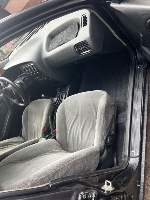 Nissan Primera 1996 р. 2.0 Benz