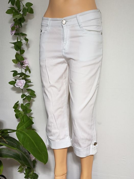 Damskie białe spodnie rybaczki rozmiar 34 XS 36 S