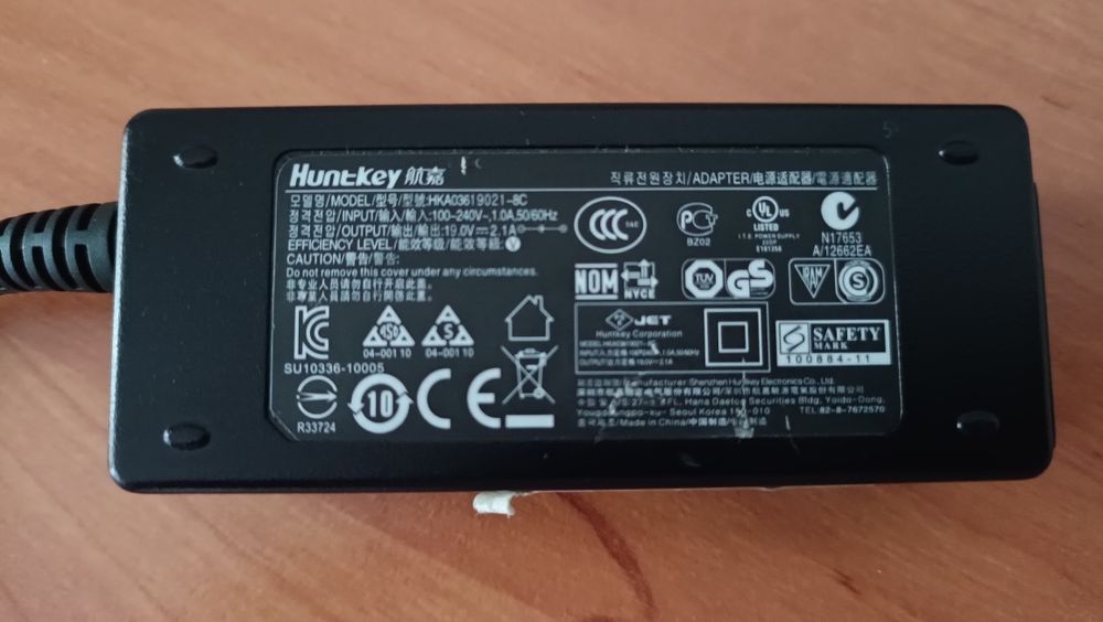 Ładowarka do laptopa Netbooka Hunt-Key 19V