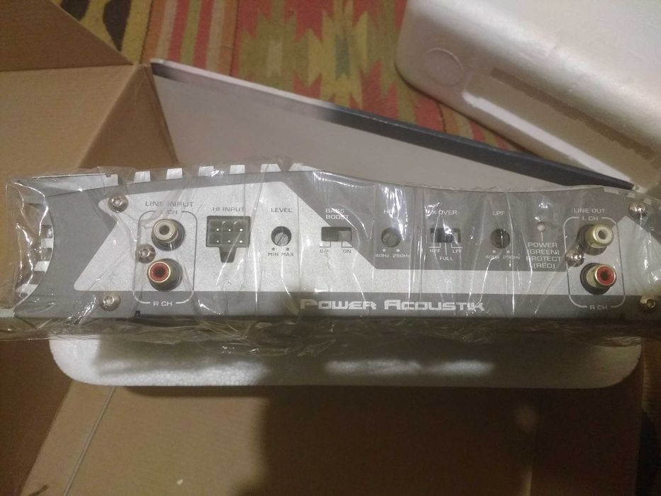 Автомобильный усилитель новый