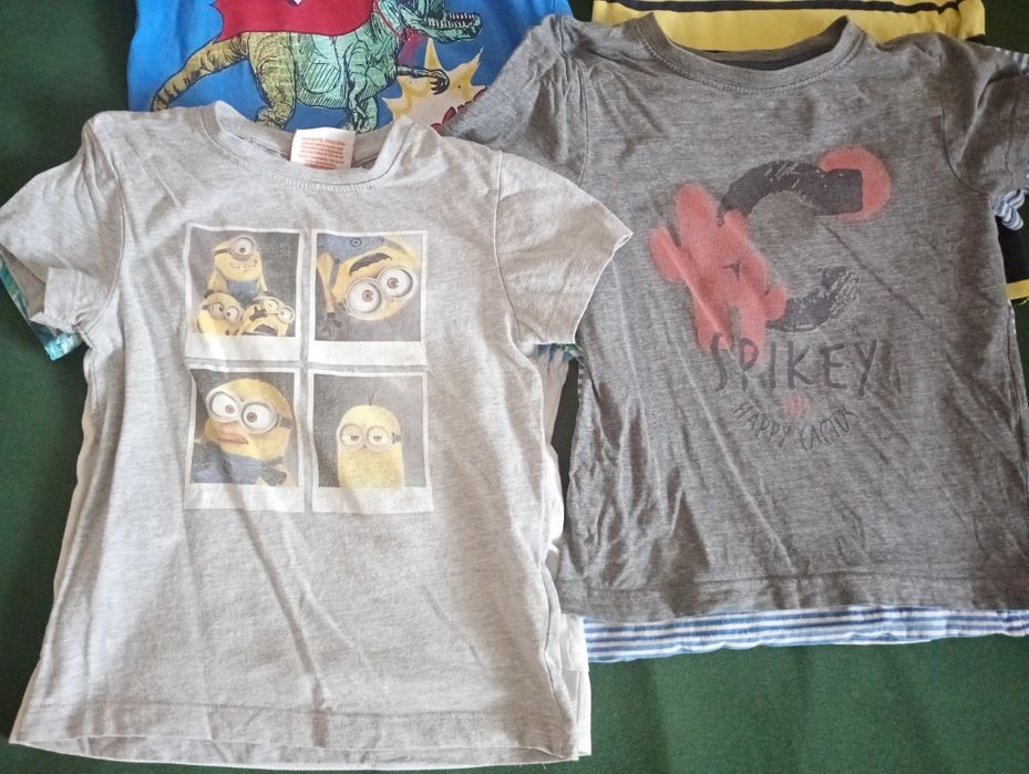 T-shirty dla chłopca, bluzy z krótkim rękawem rozmiar 98/104.Cena za całość