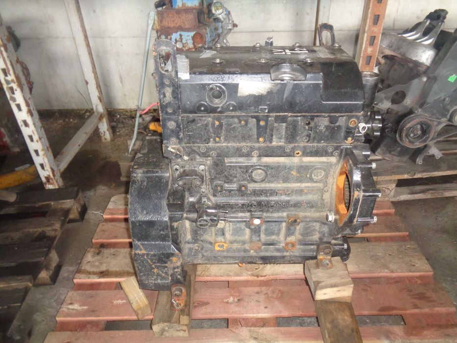 Głowica silnik JOHN DEERE 4024T John Deere 4520 / 4720