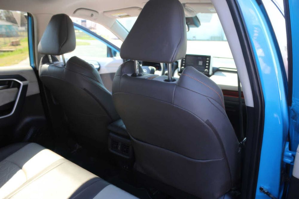 Toyota RAV4 Adventure      2019