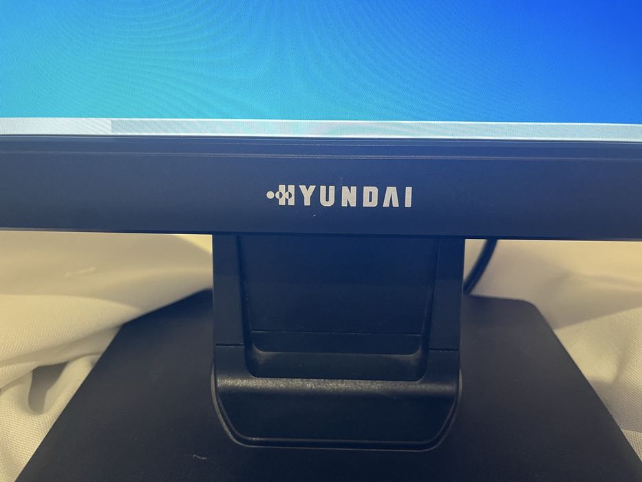 Hyundai X90W (czarny)