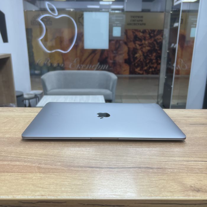 macbook air 2020 i3 - купити ноутбуки - Ціна на OLX.ua