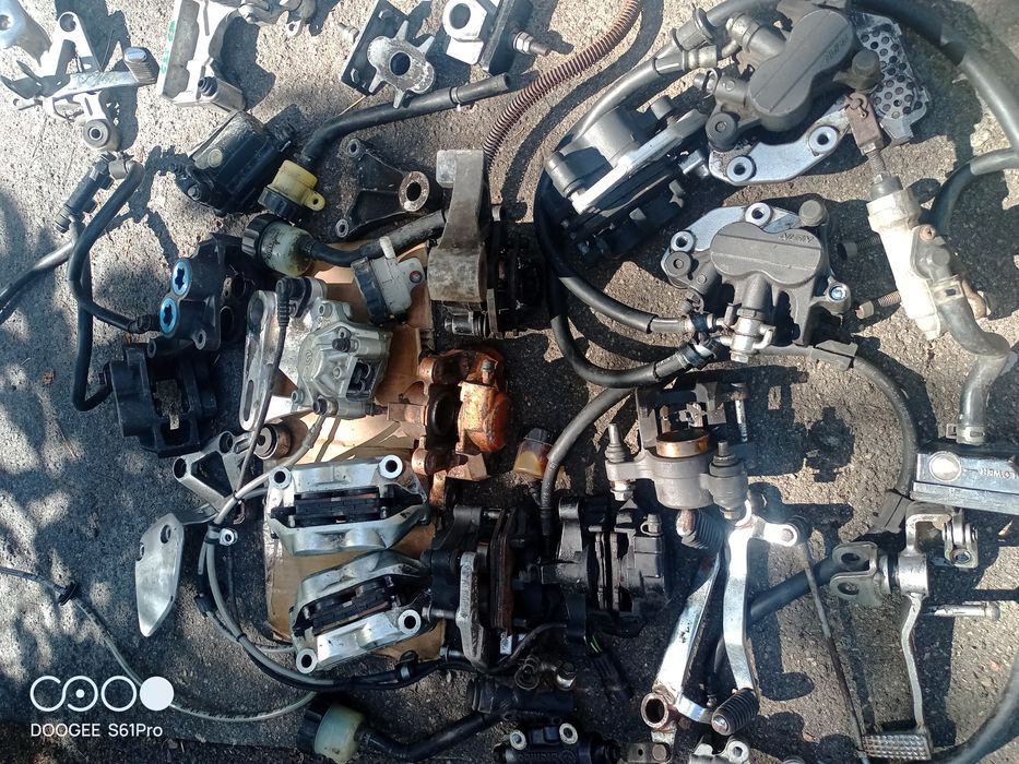 Мото тормоза суппорта колодки