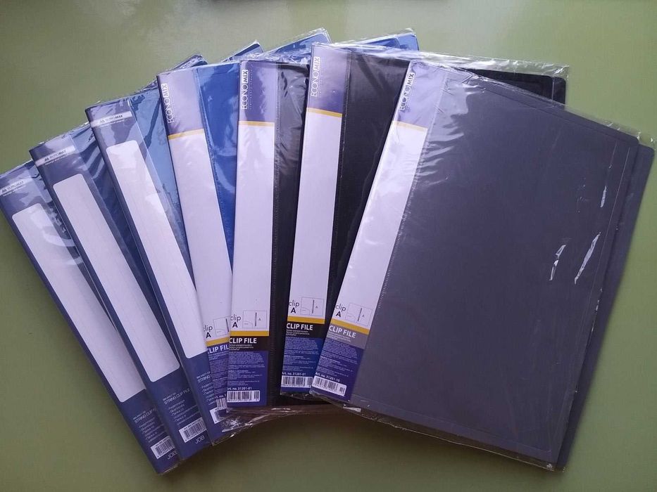 Папка-скоросшиватель пластиковая с перфорацией Индекс-разделители