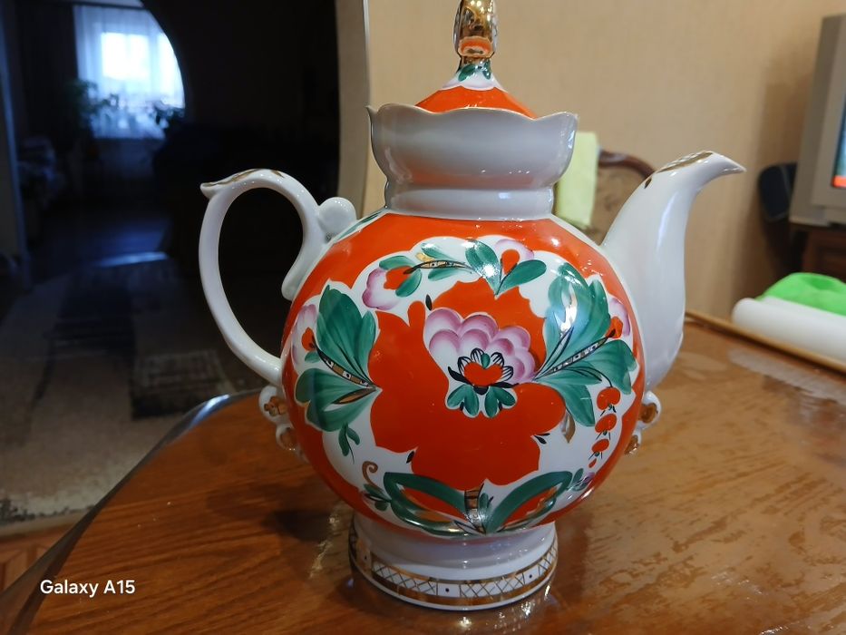 Чайники-куманці, ручний розпис, позолота. Сумський фарф. 2 штуки