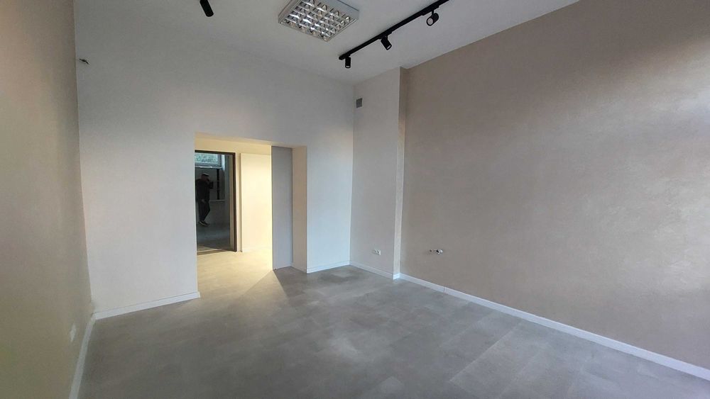 Zadbany lokal w doskonałej lokalizacji z klimatyzacją z opcją grzania