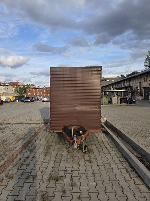 Przyczepka zamknięta SAM – BEZTERMINOWY przegląd! Duża (3x1.6x2m) / Czysta