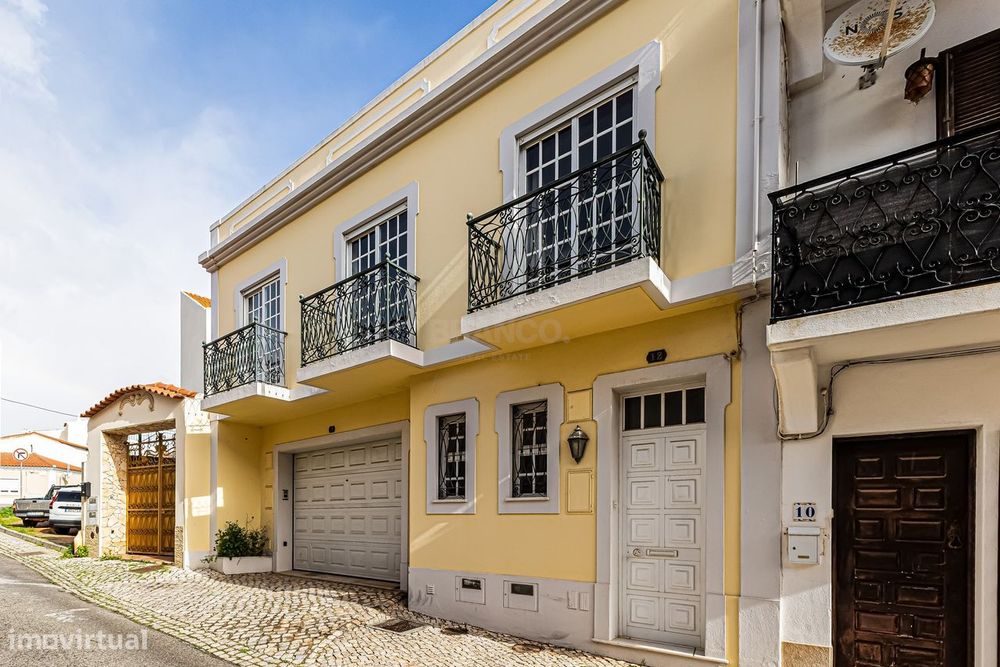 Apartamento T3 com garagem, centro de Lagoa