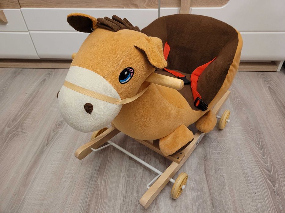 Koń konik na biegunach 2w1 jeździk na kołach