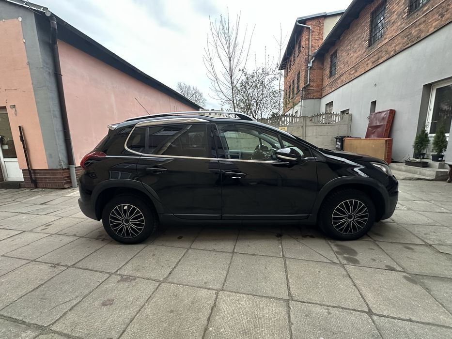 peugeot model - 2008 , 2017 rok