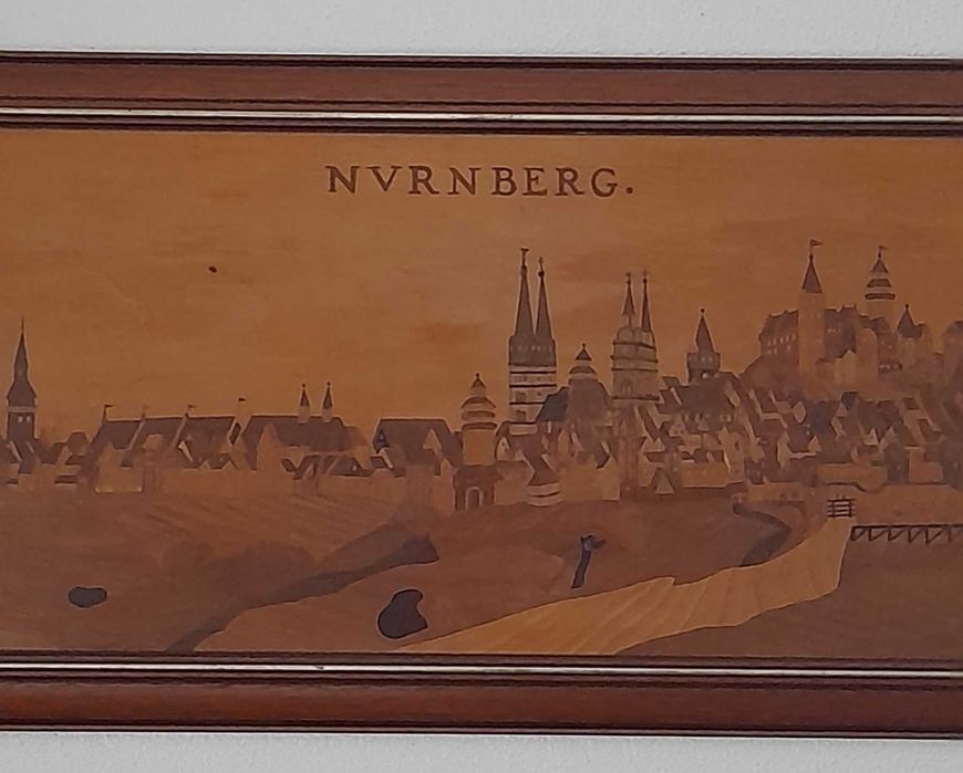 Quadro Nuremberg em madeira embutida