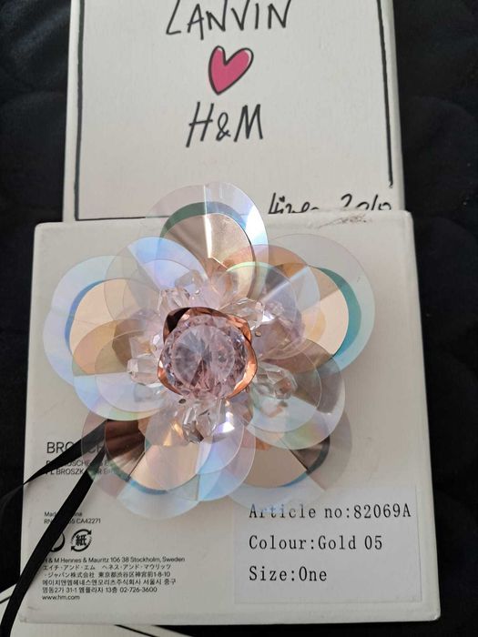 Lanvin H&M broszka w kształcie kwiatu  elegancka kamienie