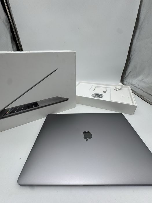Продам MacBook Pro 15” (2017)