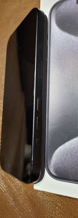 iPhone 15 pro Titanium
