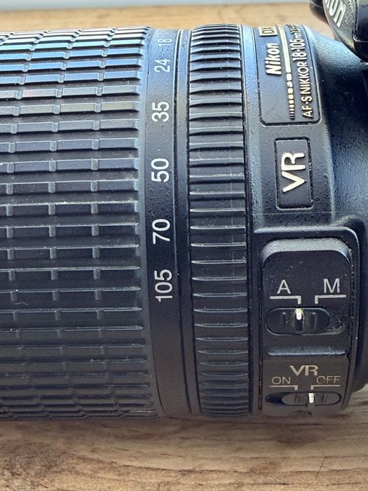 Продам Nikon D5000 + Nikon 18-105mm VR. + SD32GB + кейс