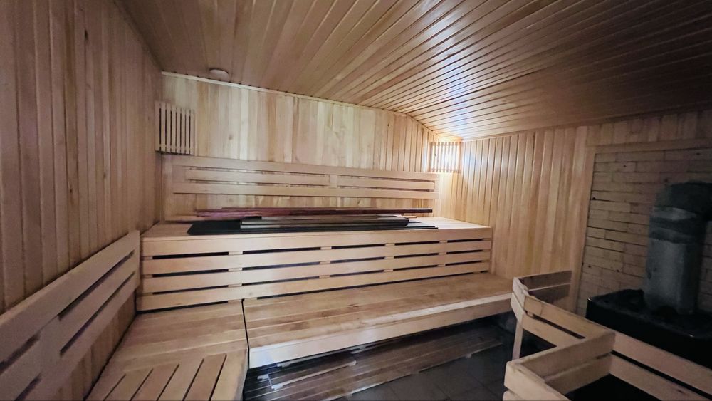 Продаж готельно-ресторанного спа комплексу в Сухолуччі