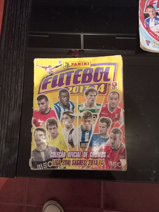 Vendo cadernetas  de futebol  nacional  epocas 2013 a 2020