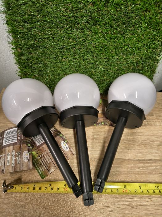 Białe kule led trzy sztuki ozdoba solarna idealna na lato