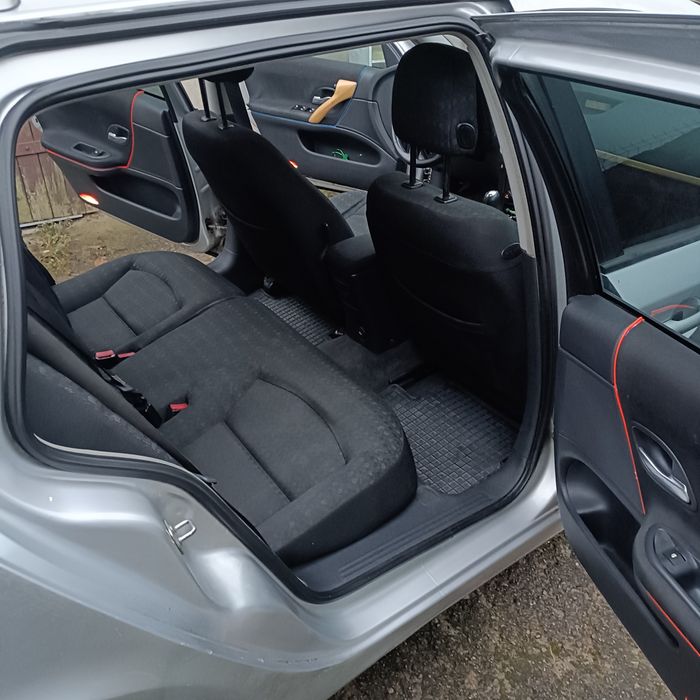 Renault laguna 2 2.0 2006r LPG świąteczna okazja