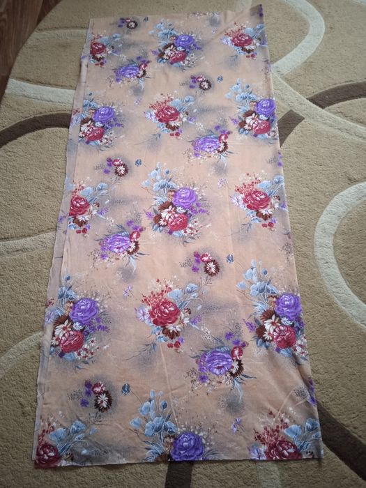 Продам  отрез на платье  трикотаж 1,5х1,35 и тик разм. 91смХ77см