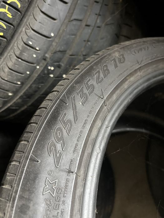 285 - 30 - 18 e 295 - 35 - 18 Michelin COMO NOVOS