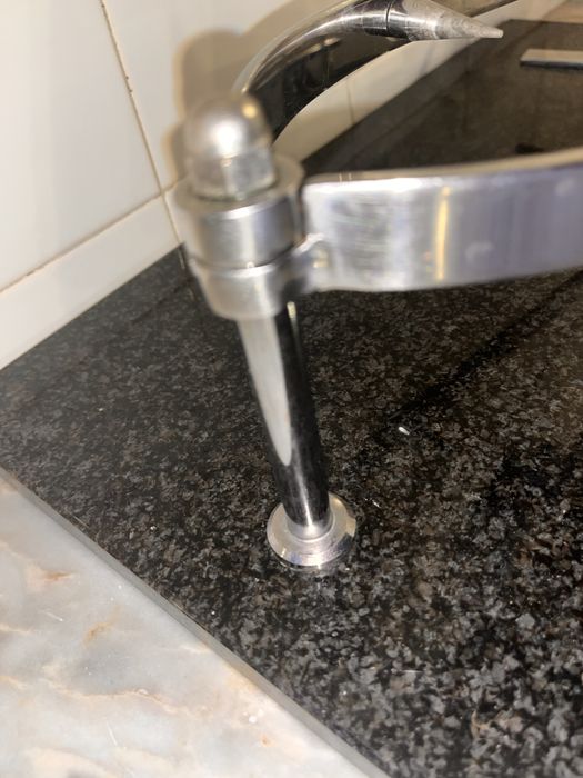 Suporte de presunto em Inox com base em pedra de granito