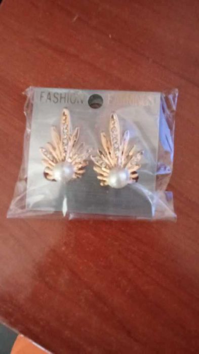 par de brincos perola fashion earrings novos