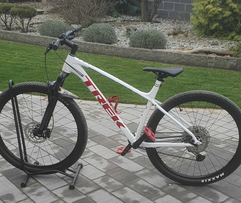 Trek x-caliber 8 crystal white