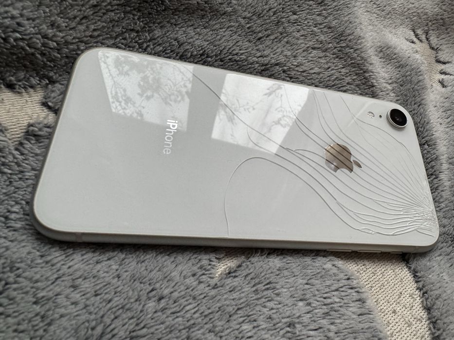 Iphone XR 64 gb добрий стан