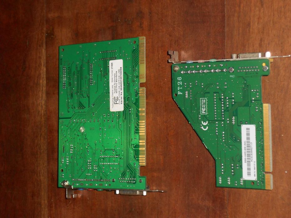 Placa grafica / adaptador multiplicador USB / placa som Aztech antiga