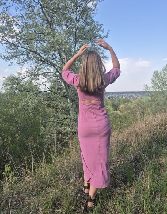 Сукня бренду house рожева нарядна