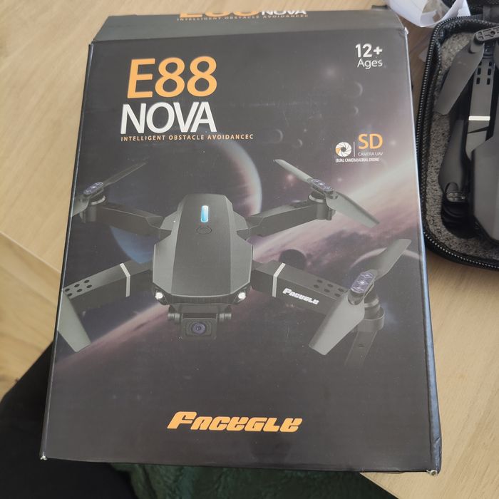 Drone with Camera455579791891507200