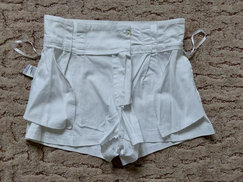 Szorty damskie białe  Nowe