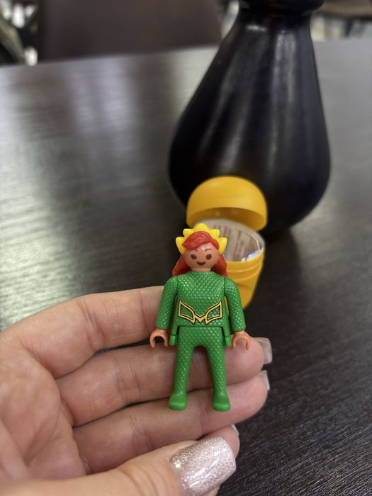 Кіндкр фігурка DC плеймобіль