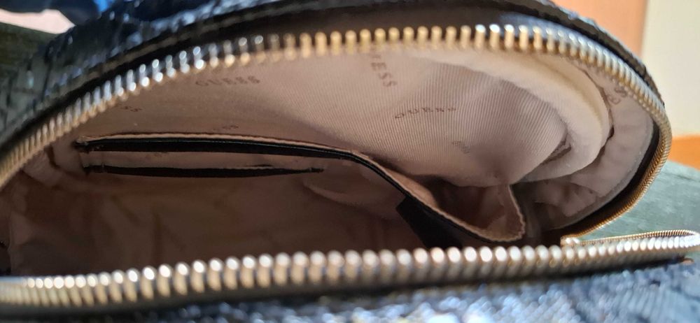 Vendo mochila Guess