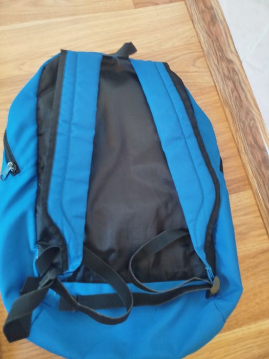 Рюкзаки в гарному стані