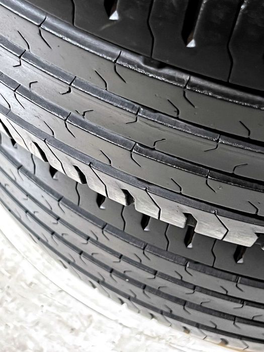 Pneus Continental ContiEcoContact 5 - 215/55/17 - Como NOVOS