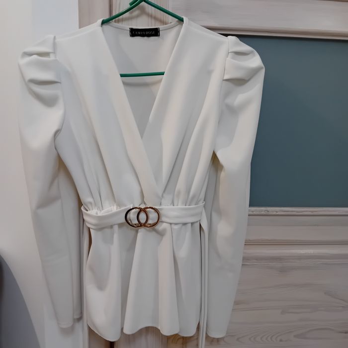 Biała bluzka elegancka z bufkami idealna M