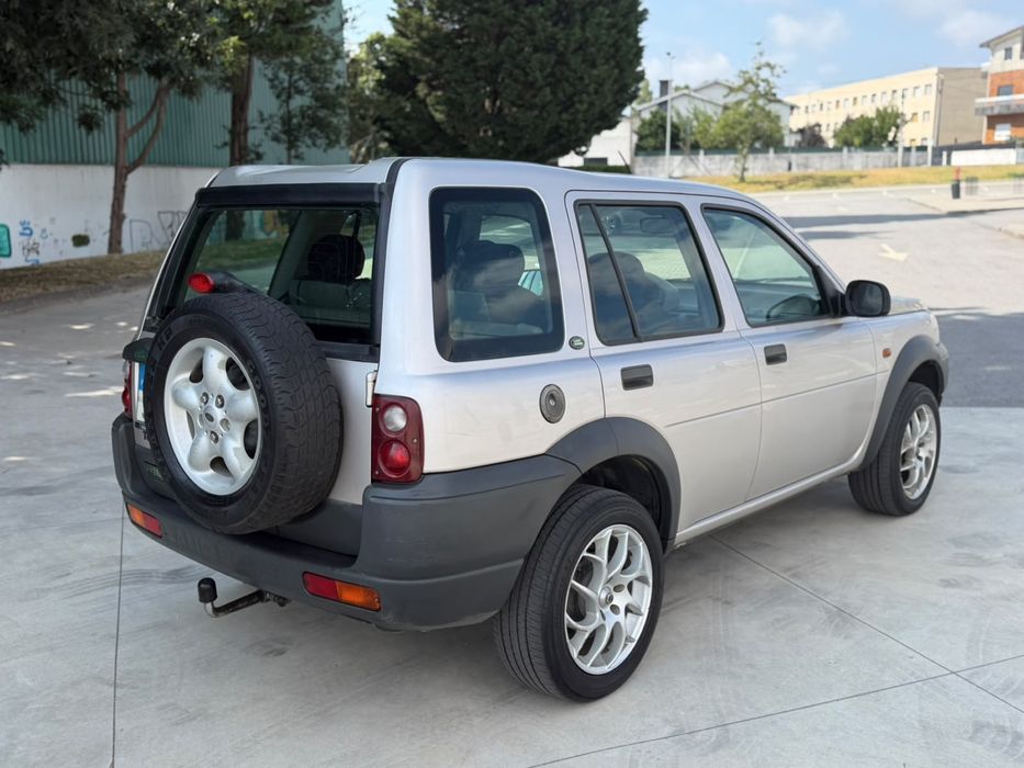Land Rover Freelander — fotografia 4