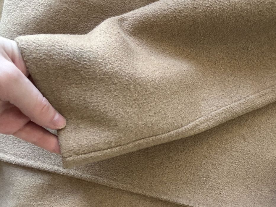 Пальто осіннє Mango