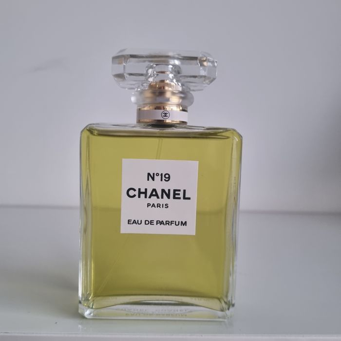 Perfumy damskie Chanel 19, 100ml