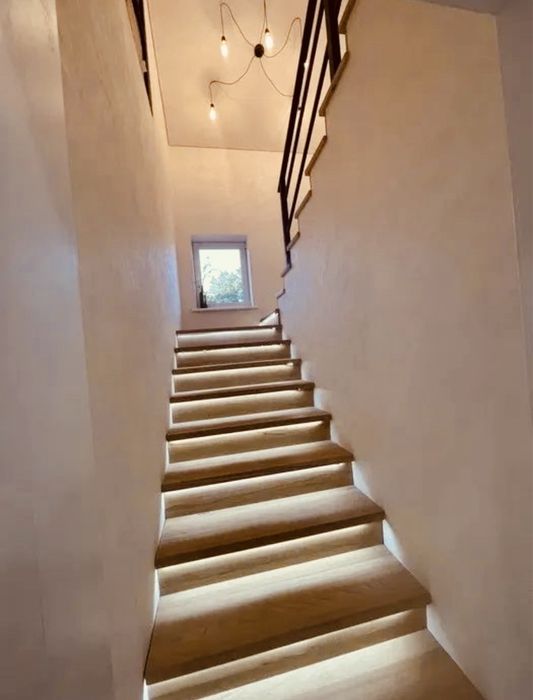 Продажа нового 2-эт. Дома 260м2 район Лесопарковая.